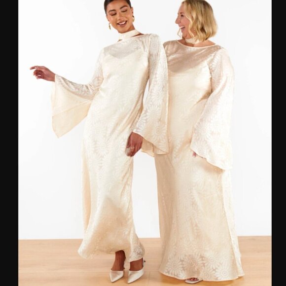 Show Me Your Mumu Sarah Dress in Cream Daisy Burnout - Picture 6 of 13